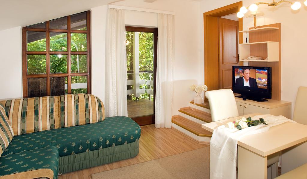 Hotel Garni Elisabeth Pörtschach am Wörthersee Zewnętrze zdjęcie